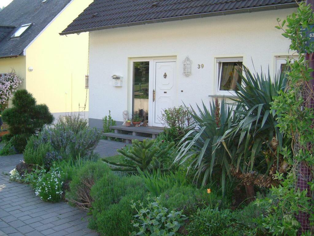 Querbach Apartment Бурген Екстериор снимка